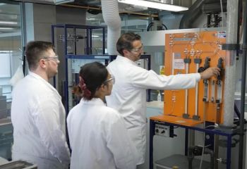 Đại học Lancaster UK và chương trình học bổng lên tới 5,000 Bảng cho chương trình Dự bị đại học 2024