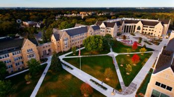 University of St. Thomas Minnesota và học bổng 70%